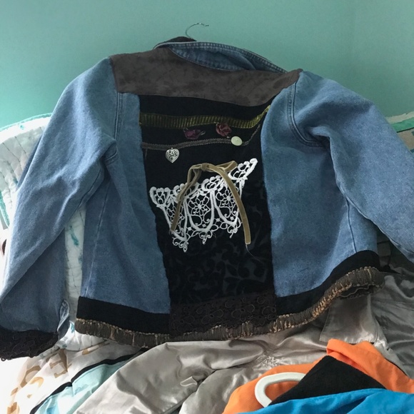 Vintage Sassy & Chic Jean jacket - Picture 4 of 5
